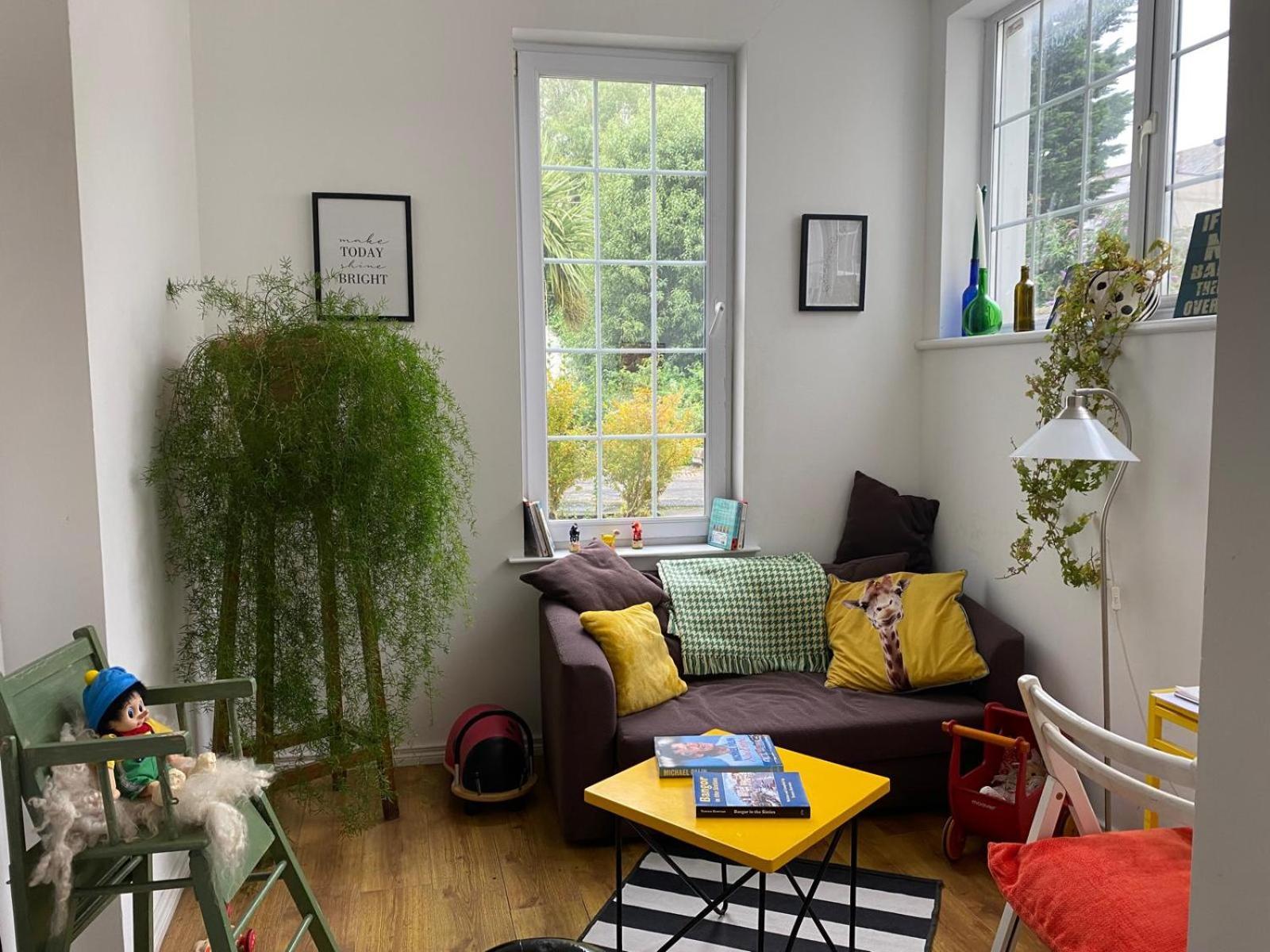 True Colours Apartment In Central Location Bangor  Bagian luar foto
